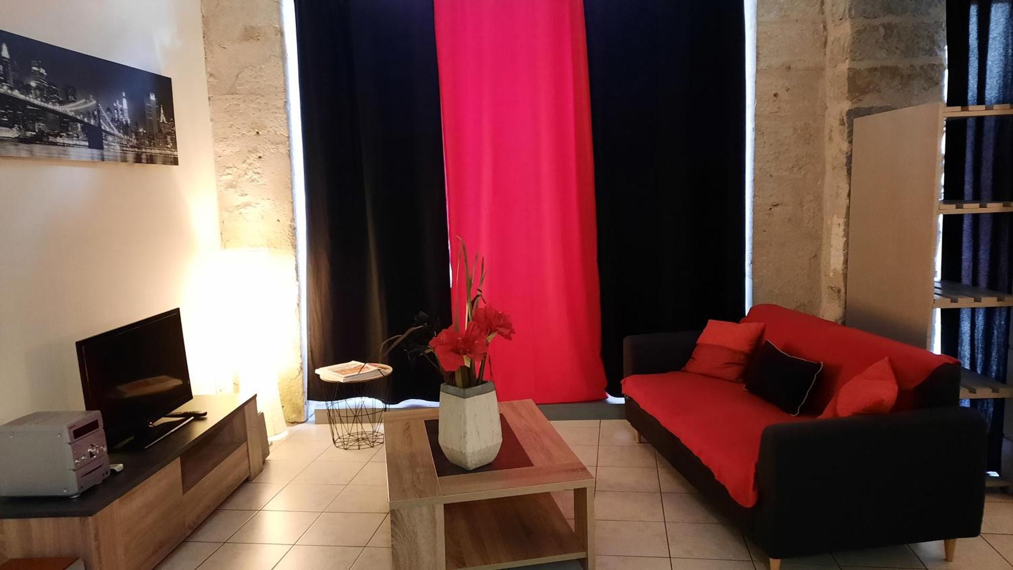 Appartement En Centre Ville Historique Perigueux Luaran gambar